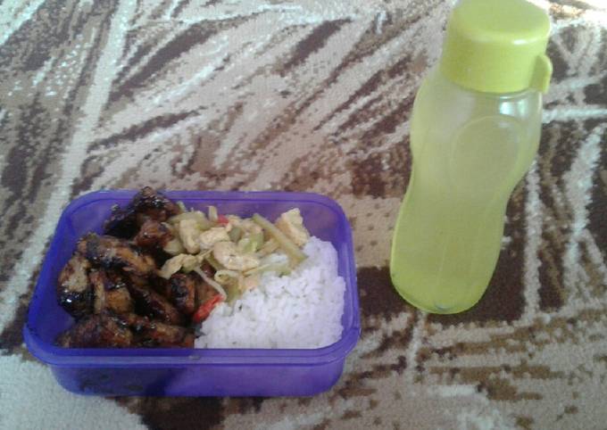 Ayam kecap bekal anak