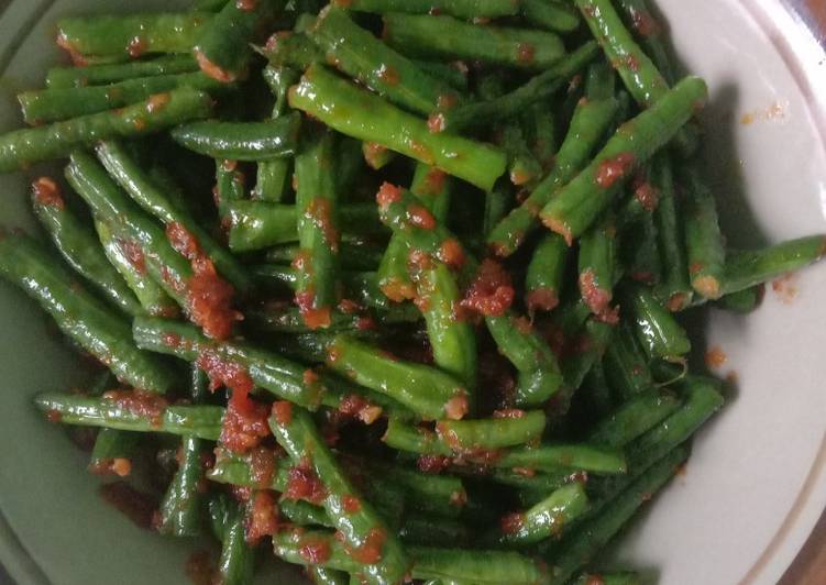 Tumis kacang panjang