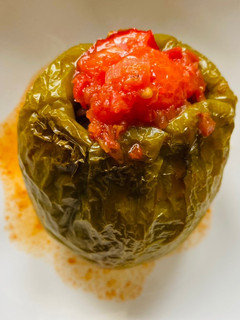 A picture of Stuffed Pepper with mince 🫑.