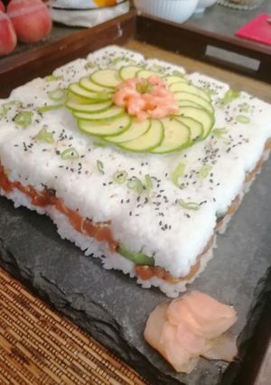 Une photo de 🍣 Sushi cake 🍣