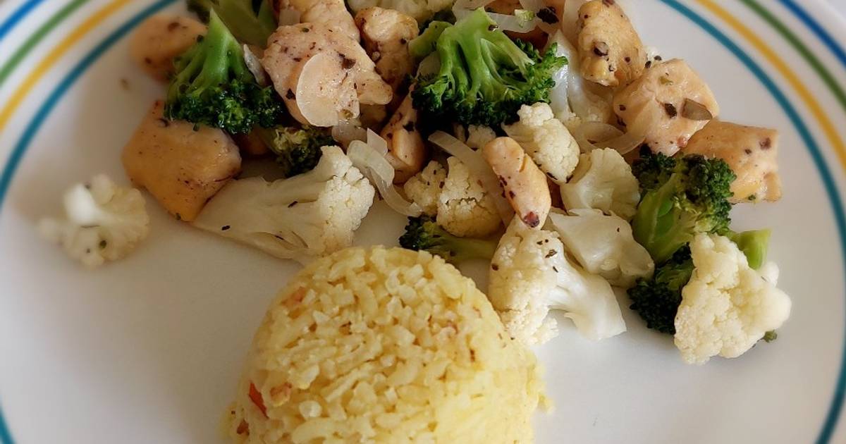 Pollo con brócoli y coliflor Receta de LuzMa SG- Cookpad