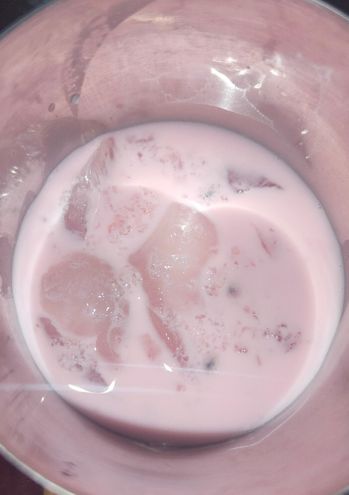 நுங்கு ரோஸ் மில்க்(ice apple rose milk recipe in tamil) செய்முறை முக்கிய புகைப்படம்