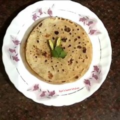 A picture of Chatur paratha.