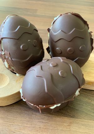 A picture of Vegan Creme Egg.