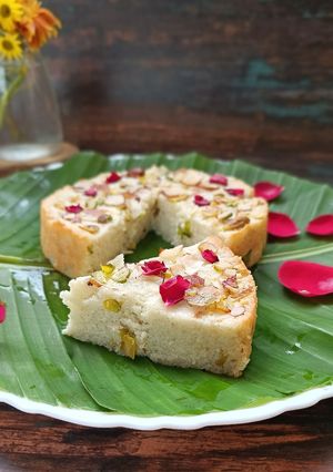 छेन्ना पोडा (Chhena Poda Recipe In Marathi) रेसिपी चे मुख्य फोटो