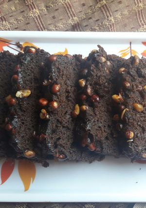 A picture of Banana, Chocolate & Peanut Loaf Cake.