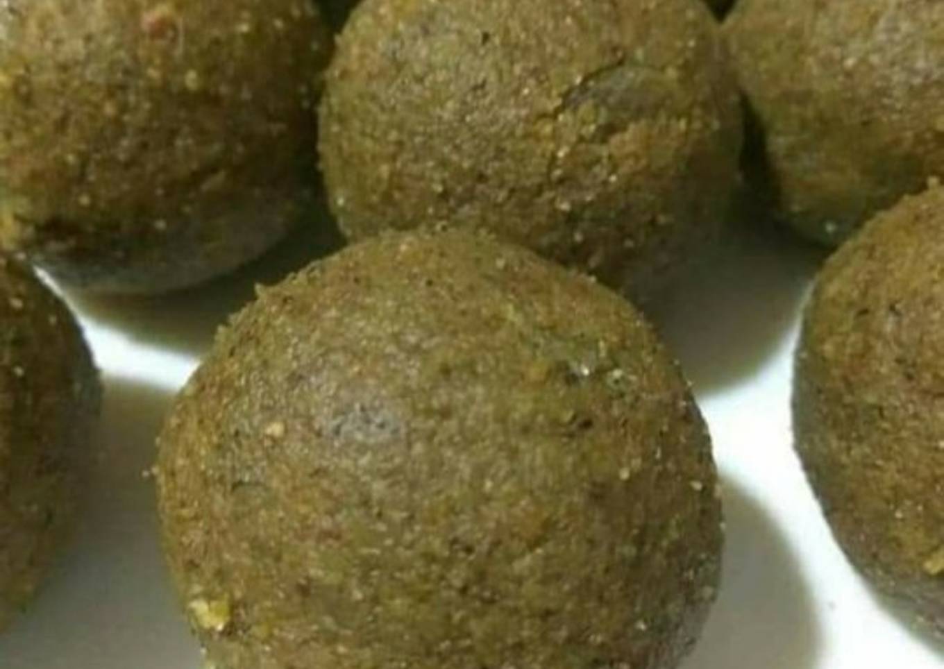 Moong dal laddus/Mugache ladoo/Whole green moong laddu