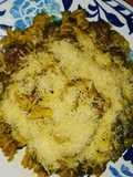 Fusilli con lomo fino, suiza, champiñones en crema blanca