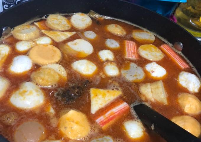 Resep Steamboat Tomyam Homemade 💛 oleh Anggra’s Diary