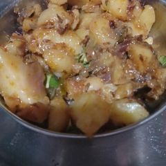 A picture of Pyaaz k aloo.