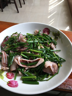 快炒-韭菜炒魷魚 【20分鐘】【臺式】【家常菜】【古早味】 的食譜成品照片