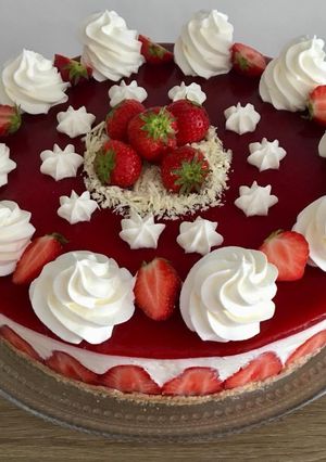 O poză a rețetei Cheesecake cu căpșuni.