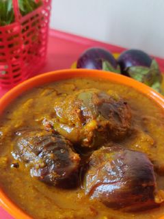 கத்திரிக்காய் புளி குழம்பு (Kathirikkai pulikulambu recipe in tamil) செய்முறை முக்கிய புகைப்படம்