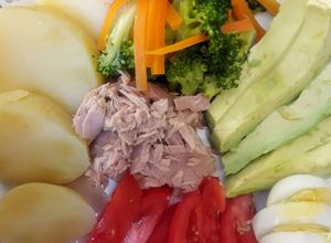 Una foto de Ensalada Mixta con Atún🇵🇪