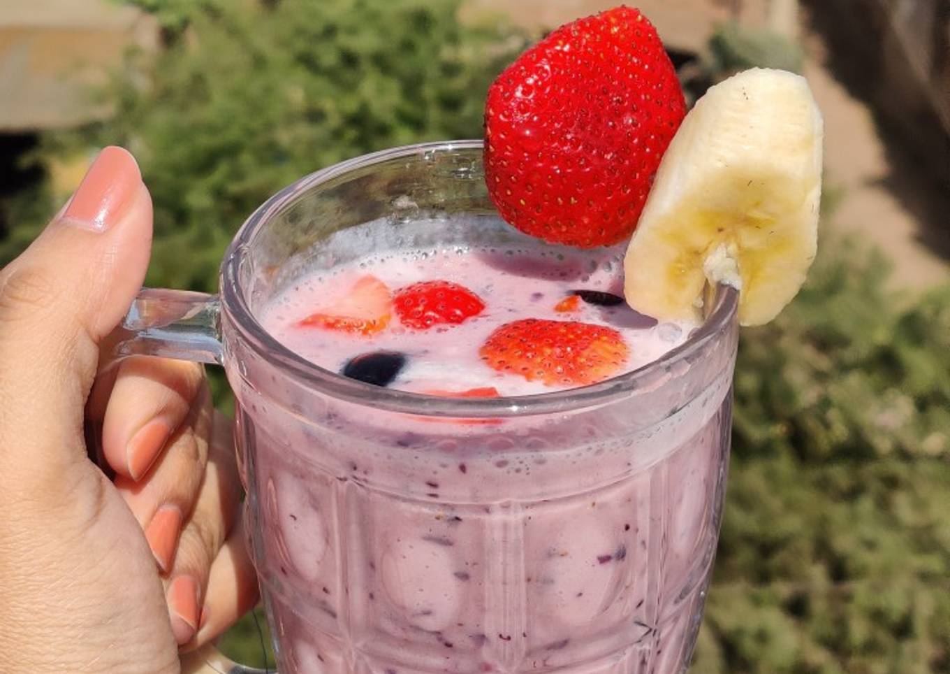 Banana berry smoothie