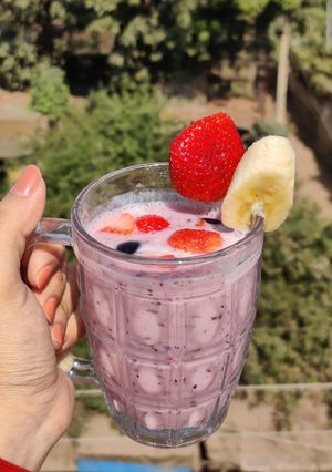 A picture of Banana berry smoothie.
