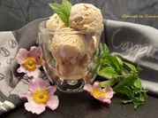 Une photo de glace lait concentré