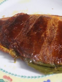 Una foto de Cruasanes con pimientos y bacon