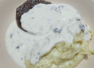 Foto resep Tenderloin Steak with creamy mushroom sauce and mashed potato