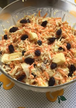 Una foto de Ensalada de repollo (col) y zanahoria