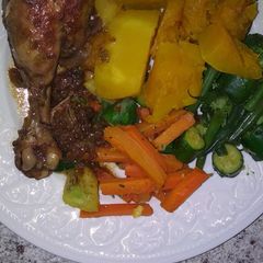 A picture of Chicken in onion gravy.
