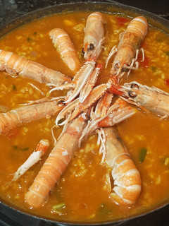 Una foto de Arroz caldoso con cigalas
