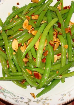 A picture of String beans almondine.