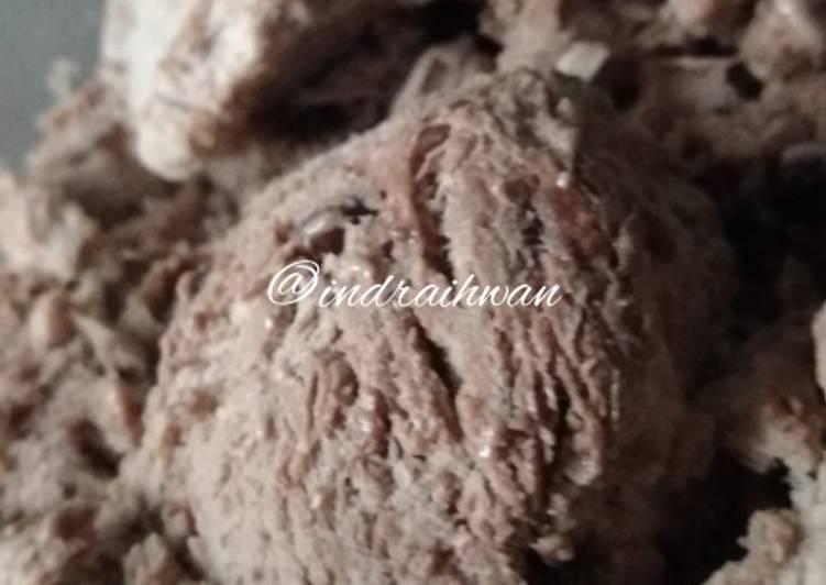 Es Krim Coklat Homemade (Lembut)