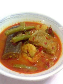 娘惹咖喱咸鱼骨 的食譜成品照片