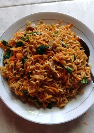 Foto resep Mie goreng simple ala inces😁😁