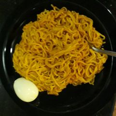 A picture of Stew indomie noodles.