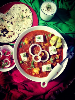 મટર પનીર (MATAR PANEER recipe in Gujarati) રેસીપી મુખ્ય ફોટો