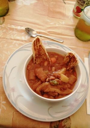 Una foto de Potaje de frijol colorado