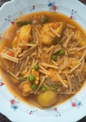 Una foto de Cazuela de rape y fideos
