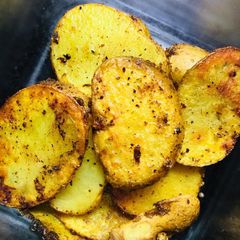 A picture of Potatoes pepper fry.