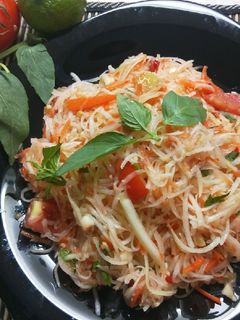 泰式涼拌青木瓜 的食譜成品照片