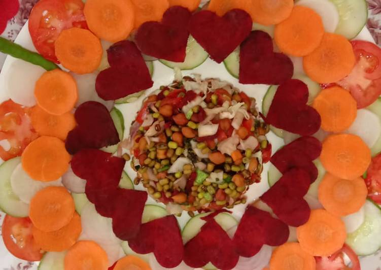 Recipe of Super Quick Homemade Vegetables Salad with Black chana and green moong