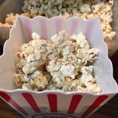 A picture of Italian popcorn seasoning mix.