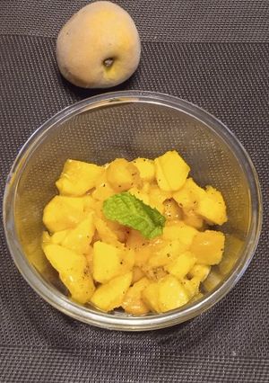 A picture of Aroo Ki Chaat.