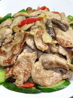 【源釀醬油】肉片脆炒黃瓜 的食譜成品照片
