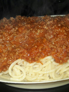 Una foto de Fideos con salsa bolognesa