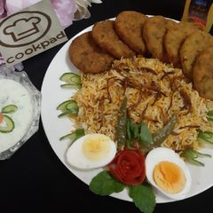 A picture of Potato Cutless Kabab Biryani😋😋😋.