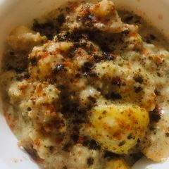 A picture of Bhalla papdi chaat.