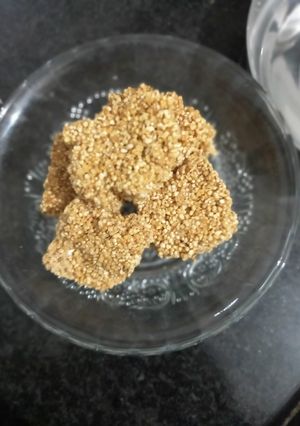 ફરાળી સુખડી (Farali Sukhdi Recipe In Gujarati) રેસીપી મુખ્ય ફોટો
