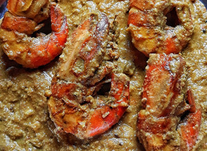A picture of Chingri or Prawn Malai Curry.