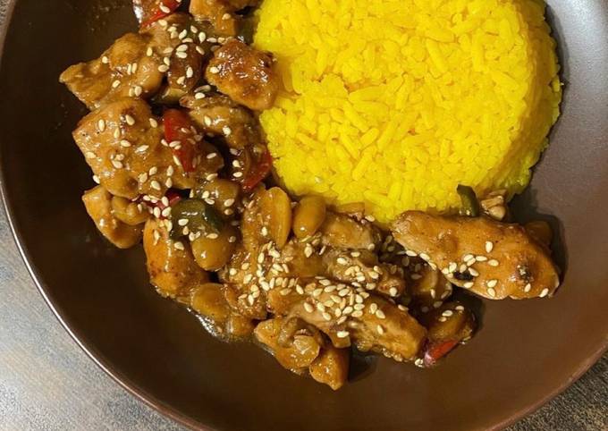 🇨🇳 gōngbǎo jīdīng (Гунбао) - курица обжаренная с арахисом и овощами