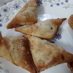 Aloo samosa A picture of Aloo samosa.