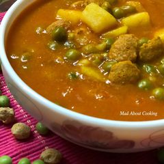 Nuterla Pea Potato Curry – No Onion No Garlic A picture of Nuterla Pea Potato Curry – No Onion No Garlic.