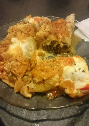 Una foto de Canelones de verdura y carne festejando el día del amigo😊😊😊😊