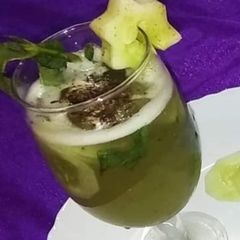 A picture of Cucumber mint cooler.